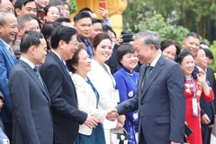 Tổng Bí thư, Chủ tịch nước Tô Lâm gặp mặt Đoàn đại biểu doanh nhân tiêu biểu của Liên đoàn Thương mại và Công nghiệp Việt Nam và Hội Doanh nhân Tư nhân Việt Nam. (Ảnh: Lâm Khánh/ TTXVN)