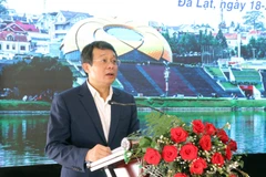 Thứ trưởng Bộ Xây dựng Bùi Hồng Minh được bổ nhiệm giữ chức Phó Trưởng ban chuyên trách Ban Chỉ đạo Đổi mới và Phát triển doanh nghiệp. (Ảnh: Quốc Hùng/TTXVN)