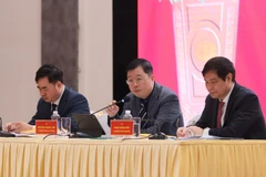 Các đại biểu chủ trì hội nghị triển khai công tác xuất bản và phát hành xuất bản phẩm năm 2024. (Ảnh: TTXVN phát)