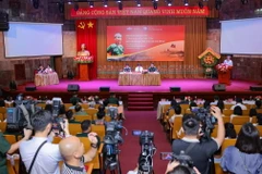 Hội thảo góp phần khơi dậy và phát huy truyền thống yêu nước, chủ nghĩa anh hùng cách mạng, ý chí quyết chiến, quyết thắng vào sự nghiệp xây dựng và bảo vệ vững chắc Tổ quốc. (Ảnh: Thanh Tùng/TTXVN)