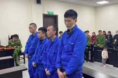 Nhóm bị cáo lợi dụng việc hiến tặng gan thận rồi môi giới việc mua bán bộ phận cơ thể người để hưởng lợi tại tòa. 