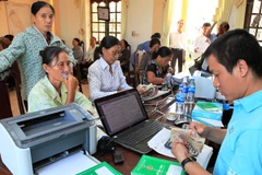 Điều tra thu nhập hộ gia đình để tìm chuẩn nghèo đúng nghĩa