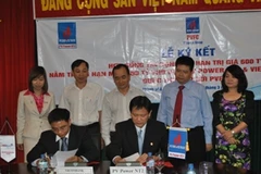 Lãnh đạo hai bên ký kết. (Nguồn: VietinBank).