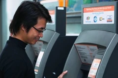Giao dịch tại ATM TienPhongBank. (Nguồn: TienPhongBank). 