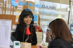 Khách hàng giao dịch tại Oceanbank. (Nguồn: Oceanbank).