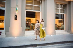 [Photo] Hoa hậu Đỗ Mỹ Linh bất ngờ đưa mẹ 'lên sóng'