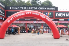 FPT Shop đồng loạt khai trương 10 cửa hàng điện máy tại nhiều tỉnh thành trên cả nước. (Ảnh: FPT Shop)