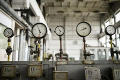 Các đường ống dẫn khí tại nhà máy điện nhiệt Sofia Iztok ở Bulgaria ngày 5/5/2022. (Ảnh: AFP/TTXVN)