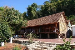 Một công trình nhà dân xây dựng trên đất rừng, nhưng chính quyền xã Đắk Som (huyện Đắk G'long) không sớm phát hiện để ngăn chặn. (Nguồn: Tiền phong)