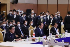 Thủ tướng Trung Quốc Lý Khắc Cường, Thủ tướng Nhật Bản Kishida Fumio và Tổng thống Hàn Quốc Yoon Suk-yeol dự Hội nghị Cấp cao ASEAN+3, hồi tháng 11/2022. (Ảnh: Dương Giang/TTXVN)