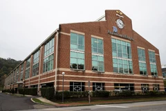 Hãng AmerisourceBergen bị cáo buộc không báo cáo cho cơ quan chức năng các đơn đặt hàng nghi là thuốc giảm đau nhóm opioid. (Nguồn: The New York Times)