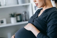 Tỷ lệ sinh toàn cầu đã giảm từ 4,84 năm 1950 xuống 2,23 vào năm 2021 và sẽ tiếp tục giảm xuống 1,57 vào năm 2100. (Nguồn: Getty)