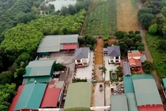 Một công trình vi phạm xây dựng trái phép trên đất rừng ở thành phố Chí Linh. (Ảnh: Báo Thanh Niên)