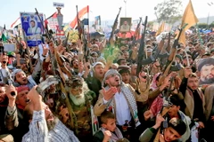Người dân Yemen biểu tình phản đối Israel tại thủ đô Sanaa do Houthi kiểm soát, ngày 29/11. (Ảnh: AFP)