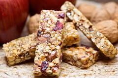 Các công ty thực phẩm đang đưa protein vào kệ siêu thị và bảng thực đơn nhà hàng, khiến dưỡng chất này vượt ra khỏi phòng gym để bước vào dòng chảy tiêu dùng đại chúng. (Ảnh: iStock)