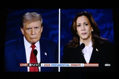 Hai ứng cử viên Tổng thống Mỹ là bà Kamala Harris (phải) và ông Donald Trump. (Ảnh: THX/TTXVN)