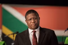 Tổng Thư ký đảng Đại hội dân tộc Phi (ANC) tại Nam Phi, ông Fikile Mbalula. (Ảnh: AFP/TTXVN)