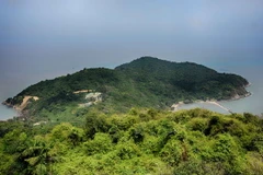 Quang cảnh đảo Hòn Khoai, thuộc xã Tân Ân, huyện Ngọc Hiển, tỉnh Cà Mau. (Ảnh: Huỳnh Anh/TTXVN)