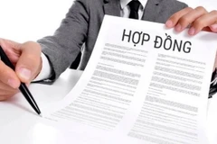 Cần chế tài chặt chẽ để xử lý những hành vi trục lợi từ hoạt động bán chéo bảo hiểm qua ngân hàng. Ảnh minh họa. (Nguồn: Vietnam+)