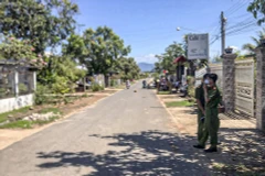 Công an khám nghiệm hiện trường. (Nguồn: laodong.vn)