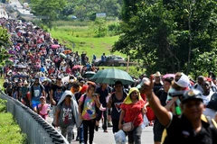 Người di cư trong hành trình tới Mỹ tại Huixtla, bang Chiapas, Mexico, ngày 27/10/2021. (Ảnh: AFP/ TTXVN)