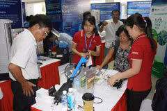 Các thiết bị, điều khiển tưới được trưng bày tại Techmart. (Ảnh: Tiến Lực/TTXVN)