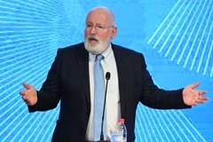 Phó Chủ tịch EC từ chức để tham gia tranh cử Thủ tướng Hà Lan