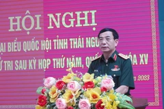 Bộ trưởng Bộ Quốc phòng tiếp xúc cử tri thành phố Thái Nguyên