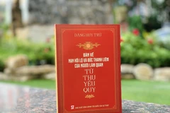 Ra mắt sách bàn về nạn hối lộ và đức thanh liêm của người làm quan