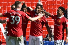 Đánh bại Everton, Manchester United trở lại top 3 Premier League