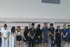 Bắt quả tang 25 đối tượng tổ chức sử dụng trái phép chất ma túy