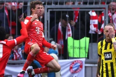 'Gieo sầu' cho Dortmund, Bayern Munich trở lại ngôi đầu Bundesliga