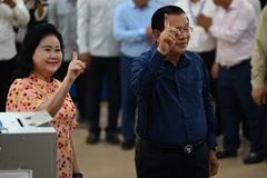 Hình ảnh cử tri Campuchia bắt đầu bỏ phiếu bầu cử Quốc hội