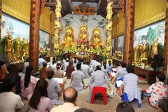 Lào: Chùa Phật Tích thủ đô Vientiane tổ chức lễ Thượng Nguyên
