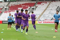 Việt Nam làm quen 'chảo lửa' Bung Karno trước đại chiến Indonesia