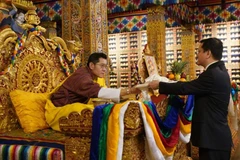 Đại sứ Nguyễn Thanh Hải trình Quốc thư lên Quốc vương Bhutan
