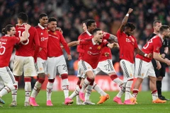 Manchester United vào chung kết FA Cup sau loạt sút luân lưu may rủi