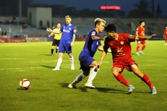 Hồng Lĩnh Hà Tĩnh chia điểm với SHB Đà Nẵng trên sân nhà