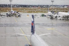 Đức: Mưa lớn khiến nhiều chuyến bay bị hủy tại Sân bay Frankfurt