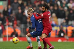 Premier League: Liverpool-Chelsea chia điểm, M.U tạm mất top 3