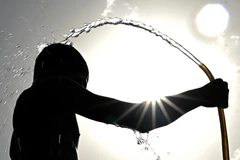 Cảnh báo nhiệt độ Trái Đất tăng thêm 0,2 độ C mỗi thập niên