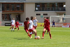 Đội tuyển Nữ Việt Nam nhận thất bại đầu tiên tại châu Âu