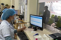 Tham gia bảo hiểm y tế để được chia sẻ gánh nặng khi ốm đau, bệnh tật