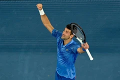 Novak Djokovic lần thứ 10 vào chung kết Australian Open