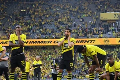 Khoảnh khắc Bayern hân hoan ăn mừng và nỗi đau tột cùng của Dortmund