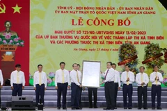 Công bố quyết định thành lập thị xã Tịnh Biên thuộc tỉnh An Giang