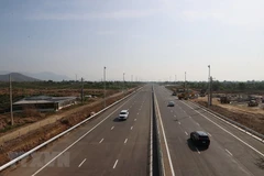 Chống ùn tắc giao thông tại nút giao Cao tốc Phan Thiết- Dầu Giây