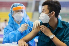 Chiến dịch tiêm chủng vaccine COVID-19 thần tốc mùa Xuân 2022