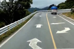 Tài xế được yêu cầu đi ngược chiều để đảm bảo an toàn giao thông