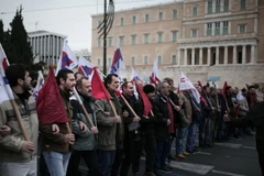 Hy Lạp phải chính thức đề nghị kéo dài chương trình cứu trợ